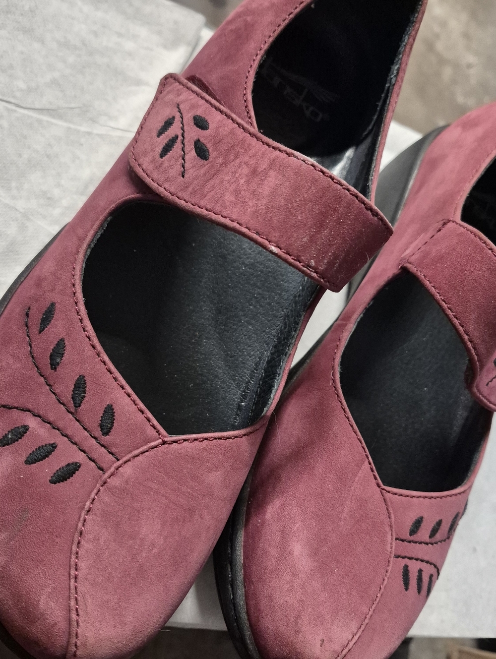 Dansko Women's Mary Jane Flats in Wine Size 38